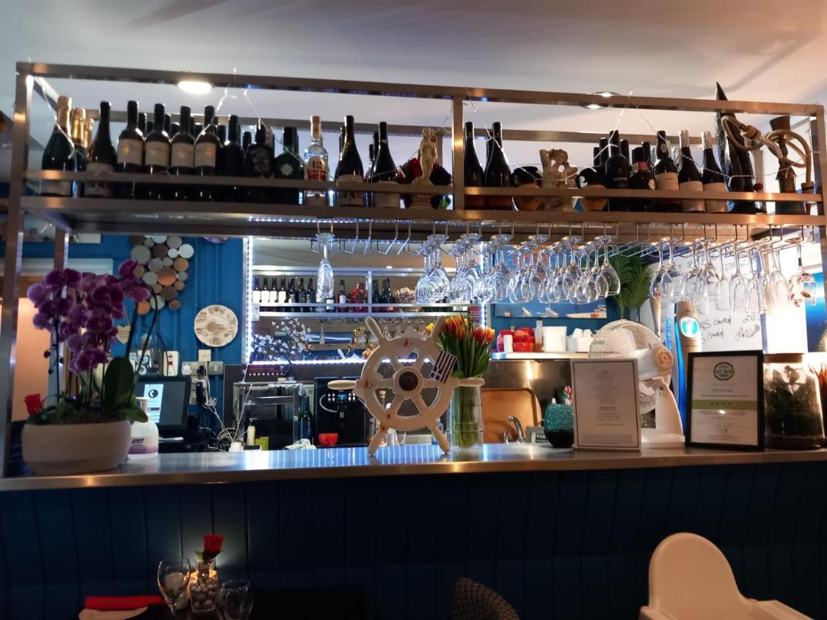 ホテル De L'Etang Saint Helier Jersey エクステリア 写真
